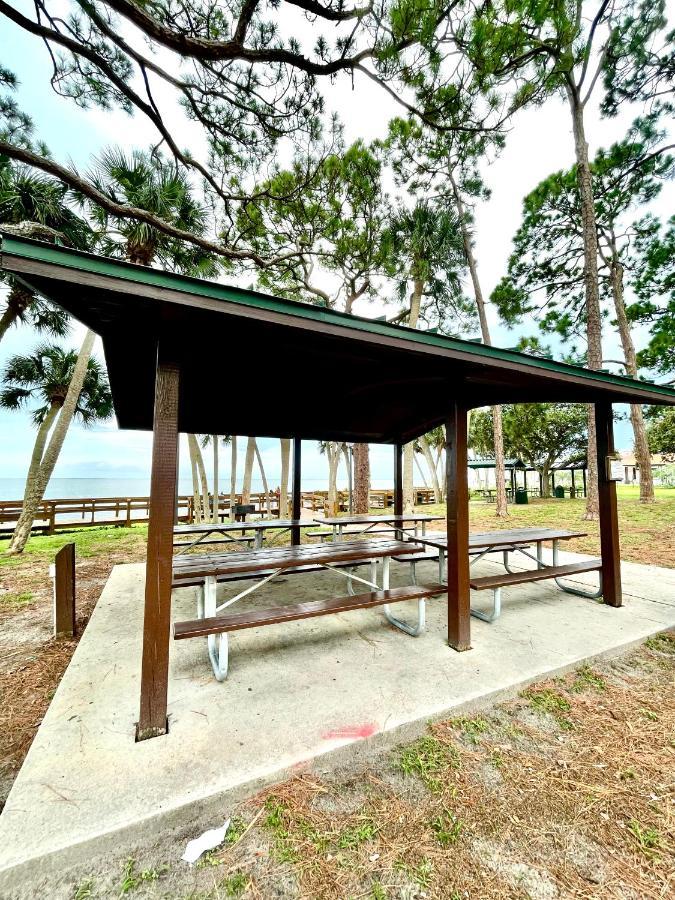 A Cozy Space Coast Retreat Titusville Εξωτερικό φωτογραφία